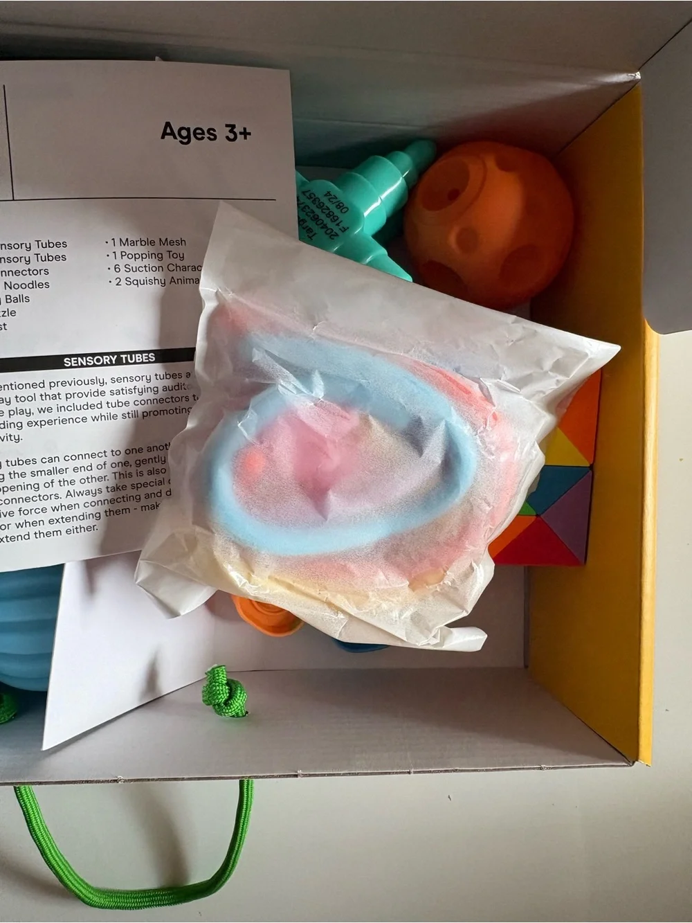 Giggle Scape Fidget box- 28 pieces